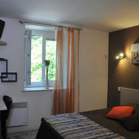 O2 Saone Hotell Reyrieux Eksteriør bilde