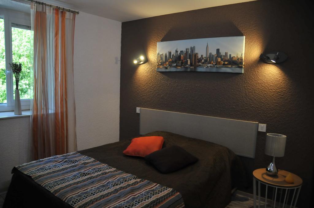 O2 Saone Hotell Reyrieux Eksteriør bilde